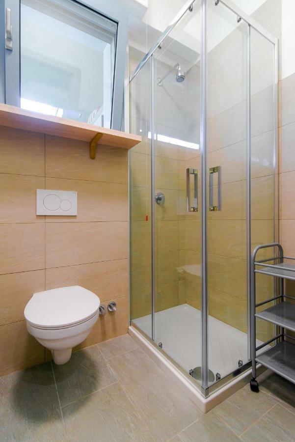 Casa Livio - Rooms And Studios Como Kültér fotó